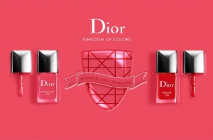 Дом моды Dior придумал узор для маникюра в виде гербов (ФОТО)