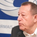 Dzintars закрыл 4 магазина на Украине