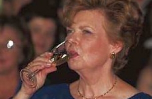 28 апреля в истории Латвии: Вайра и алкоголь