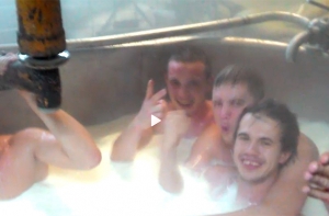 Работники омского завода «Сыры» купались в некачественной продукции