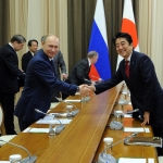 Япония ввела новые санкции против России