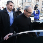 У раненого мэра Харькова пулей задеты легкое и печень