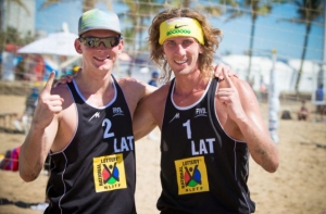 Самойлов и Шмединьш вышли в полуфинал Кубка мира