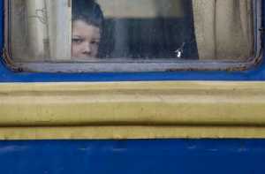 Проводница заставила людей на полном ходу выпрыгивать из поезда