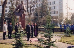 8 апреля в истории Латвии: президентские будни