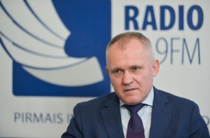 Экс-глава Госполиции: я доволен нашими радикалами (АУДИО)
