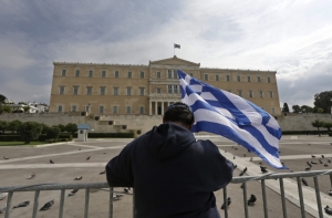 Греки лишают себя жизни из-за долгов