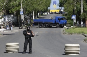 СМИ: на окраине Славянска возобновились бои