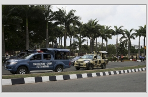Тридцать человек погибли при взрыве моста в Нигерии