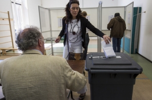 В Британии и Голландии прошли выборы в Европарламент