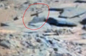 На Марсе обнаружили могилу с крестом (ФОТО, ВИДЕО)