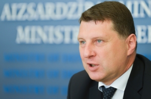 Министр обороны: главная задача сегодня - укрепление обороны Латвии (АУДИО)