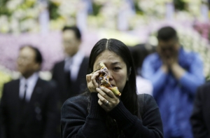 Число жертв крушения парома «Севол» в Южной Корее достигло 210 человек