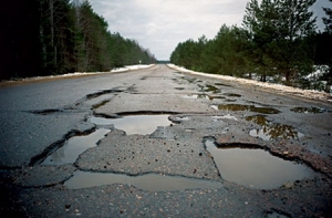 В Латвии начался ремонт дорог