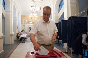 Экс-президент: игнорирование выборов - путь в тупик