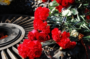 Одесситы подняли красное знамя Победы