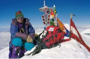 14 мая в истории Латвии: день открытых дверей