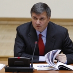 Киев приостановит выплату пенсий и зарплат в Славянске и Краматорске