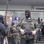 Киев намерен до 3 мая восстановить контроль над Луганском любой ценой