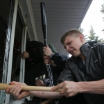 Сторонники федерализации освободили здание областной прокуратуры в Луганске