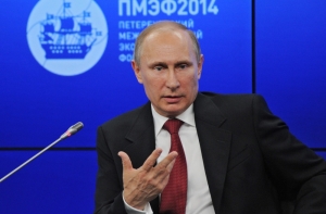 Путин: Журналистов LifeNews держат на Украине как в застенках гестапо