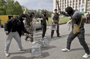 Донецк игнорирует выборы президента Украины