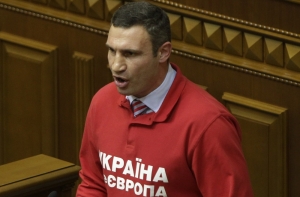 Виталий Кличко лидирует на выборах мэра Киева