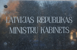 Политолог: для нас важнее рукопожатие Путина с Порошенко, чем с Кэмероном (АУДИО)