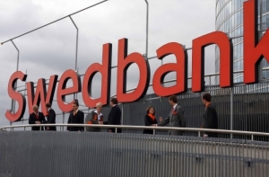Swedbank: переход на евро способствовал росту безналичных расчетов