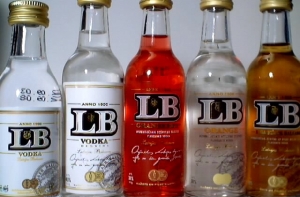 Latvijas balzams: на Лиго люди согревались водкой