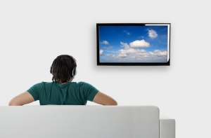 Ученые: любовь к ТВ увеличивает риск преждевременной смерти