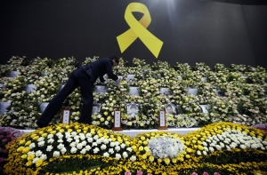 Выжившие с парома «Севол» впервые вернулись в школу