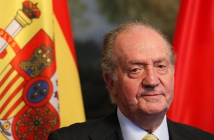 Король Испании Хуан Карлос отрекся от престола