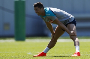 Криштиану Роналду вернулся к тренировкам (ВИДЕО)