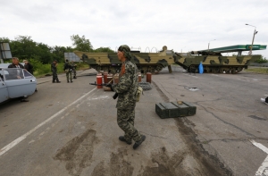 Украина пригрозила лишить аккредитации российские телеканалы