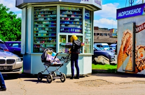 Россиянкам до 40 лет хотят запретить продажу сигарет