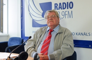 Политолог: приближается холодная война между Россией и США (АУДИО)