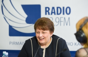 Премьер: решить проблему KNAB нужно до выборов