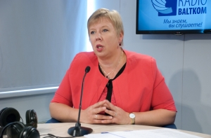 МВД: отношение Латвии к украинским беженцам зависит от ЕС (ВИДЕО)