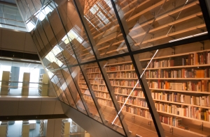 Директор ЛНБ раскрыл «военную» тайну «Замка света»