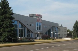 Ополченцы блокировали в аэропорту Луганска около 500 силовиков