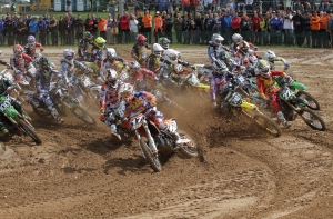 Погиб один из участников соревнований по мотокроссу в Илуксте