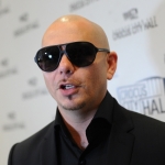 Рэпер Pitbull получил почетную научную степень