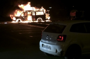 Число погибших при взрыве автобуса в ДНР выросло до трех