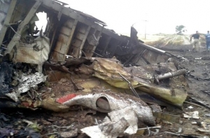 Очевидцы: перед авиакатастрофой в небе был виден боевой самолет