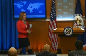 Псаки пришла на брифинг Госдепа в одном сапоге (ВИДЕО)