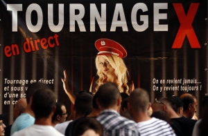 Казахстанцев лишили доступа почти к 500 порносайтам