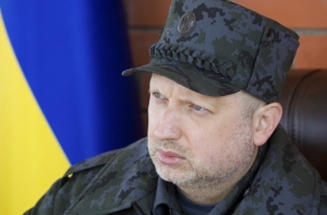 Турчинов пообещал наказывать депутатов за поддержку ополченцев