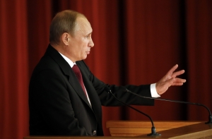 Путин обвинил Порошенко в развязывании войны