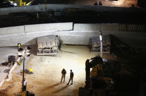 В Бразилии рухнула часть построенной к ЧМ-2014 эстакады (ФОТО)